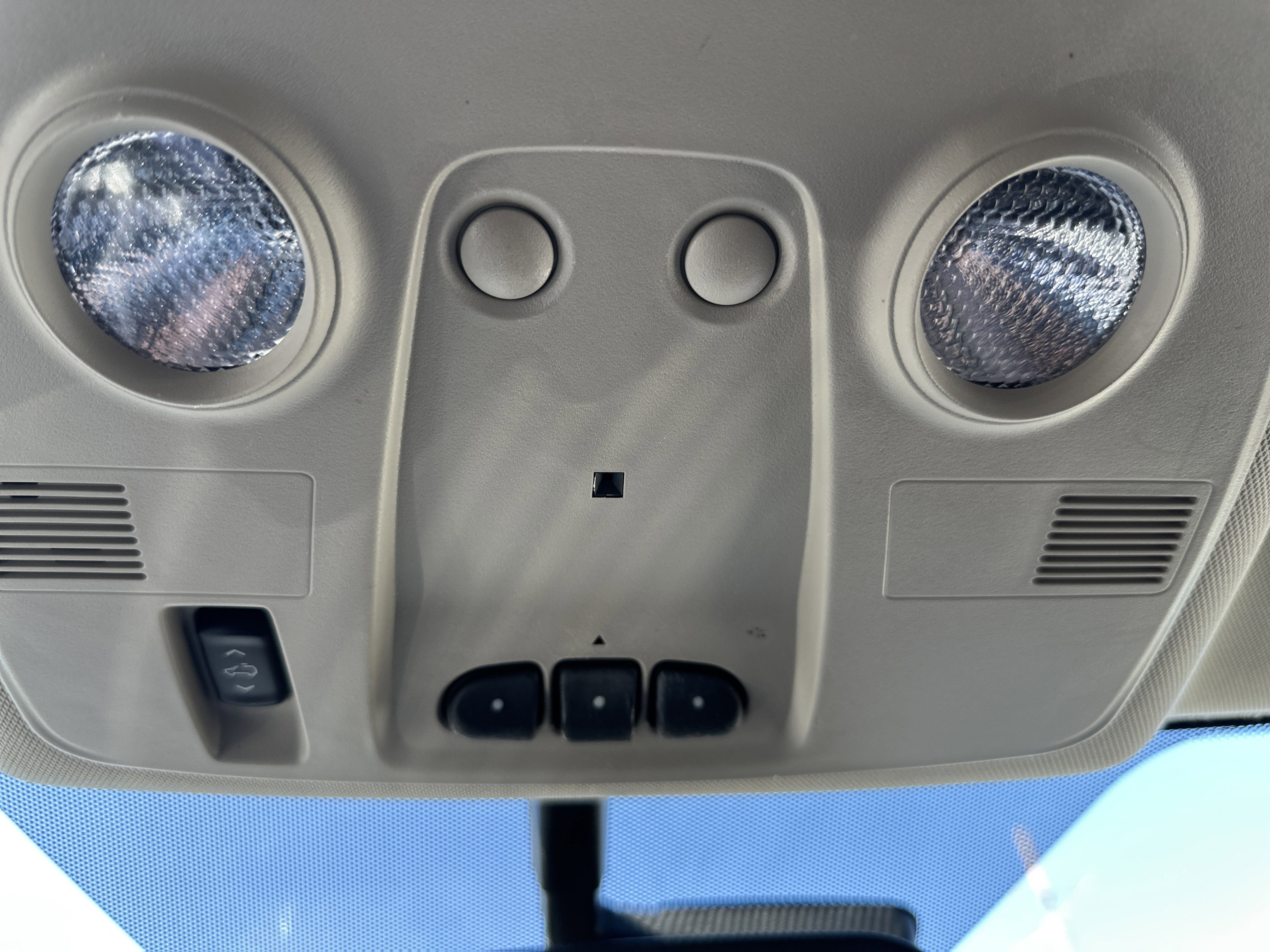 Used 2017 Chevrolet Traverse Premier image 34