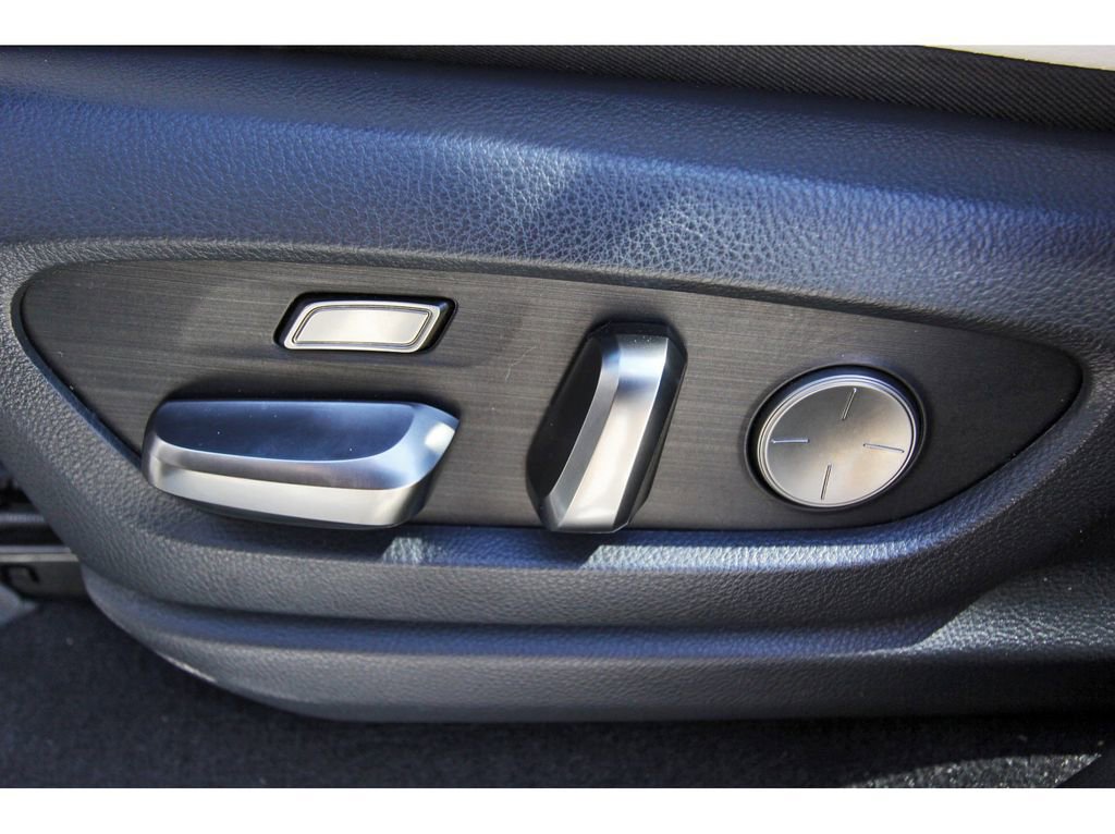 Used 2023 Lexus LX 600 4WD w/ Accessory Package (Z1) image 25