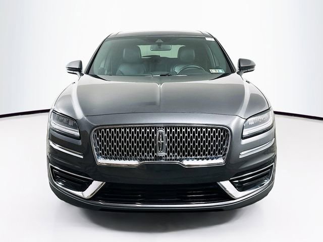 Used 2020 Lincoln Nautilus Premier image 2