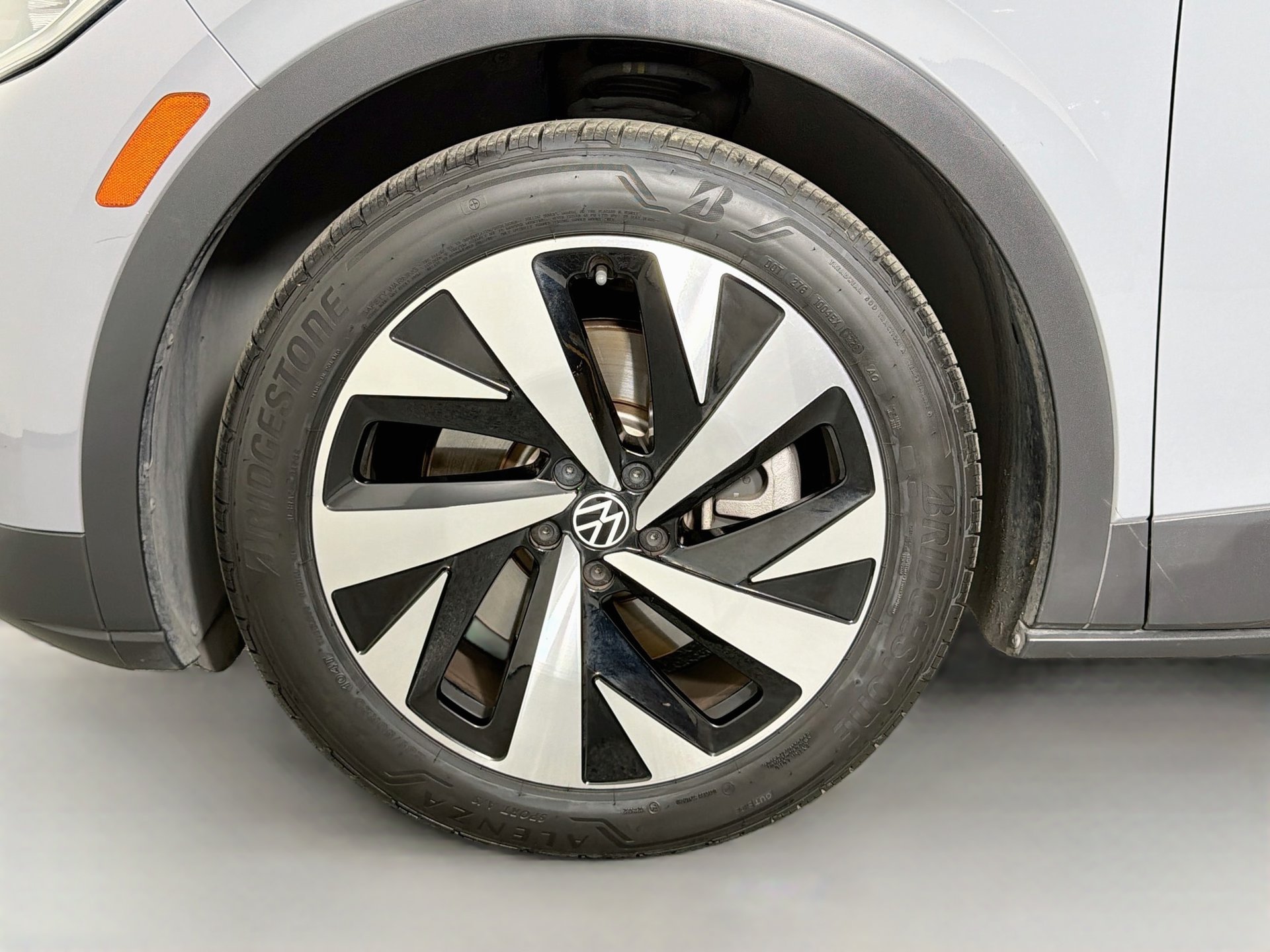 Certified 2021 Volkswagen ID.4 Pro S w/ Gradient Package RWD image 31