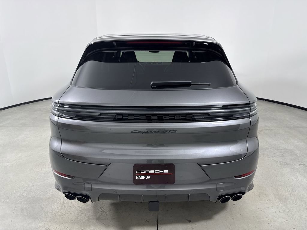 New 2026 Porsche Cayenne GTS image 6