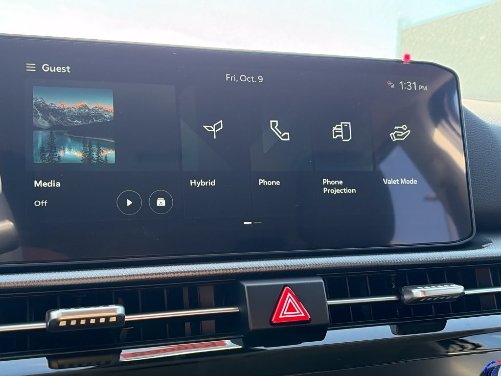 New 2027 Kia Sportage LX FWD image 17