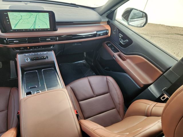 New 2026 Lincoln Aviator Reserve w/ Jet Appearance Package image 12