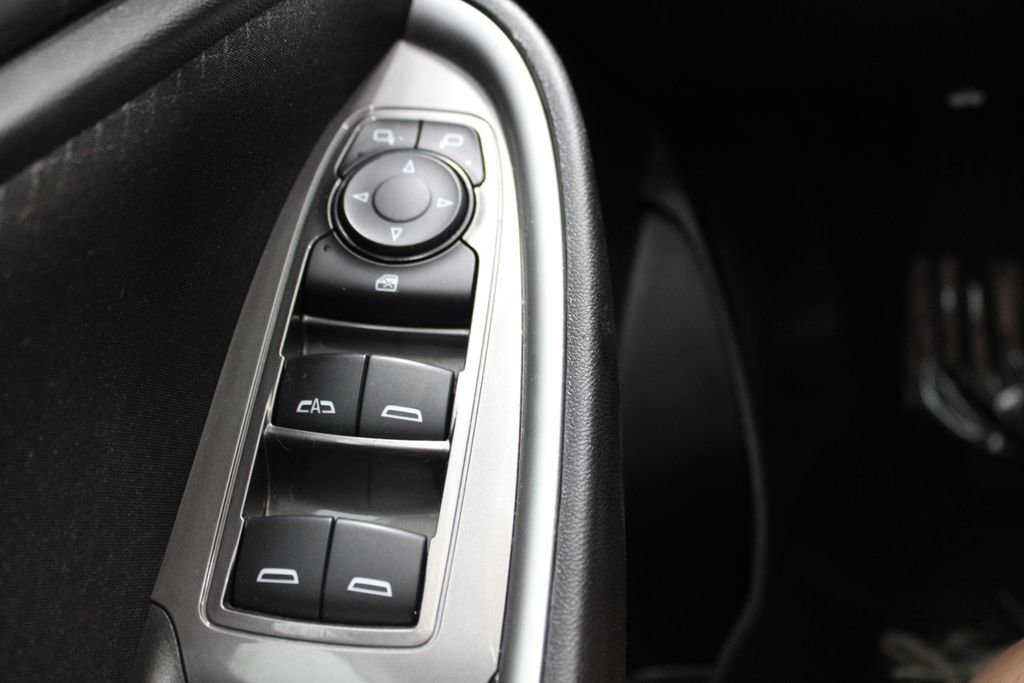 Used 2023 Chevrolet Malibu LT image 48