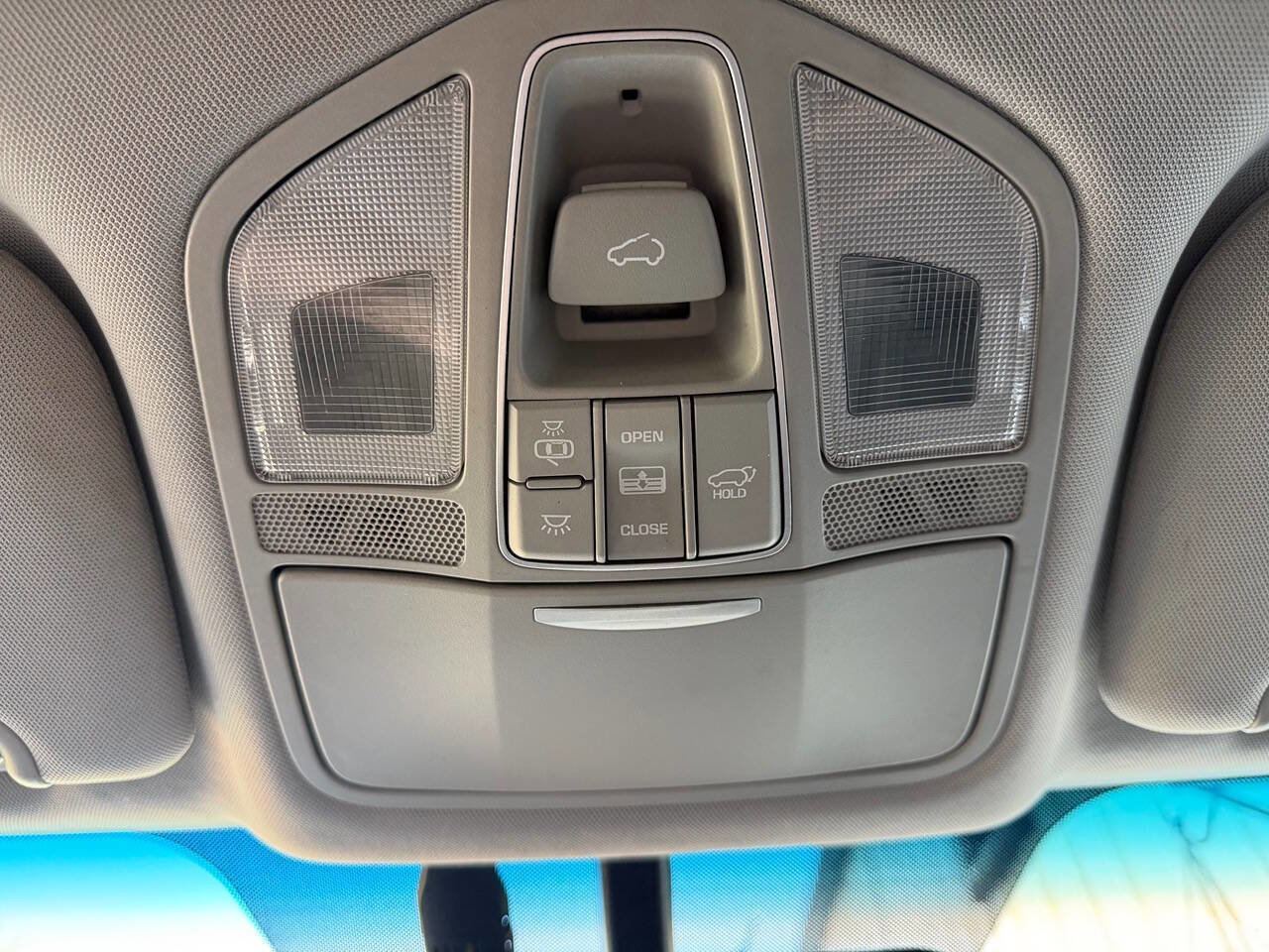 Used 2017 Hyundai Santa Fe Sport FWD image 30