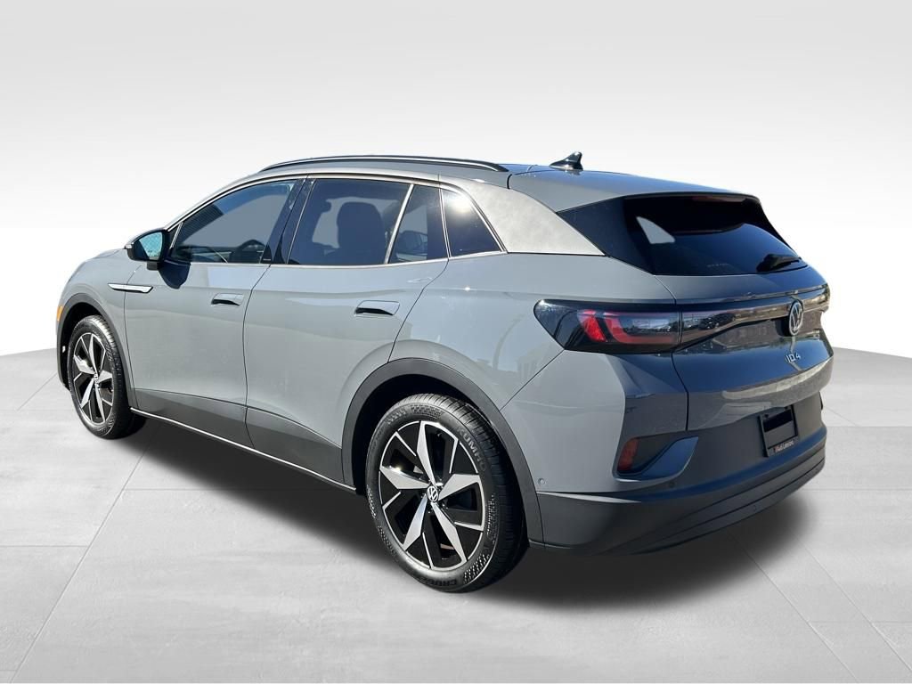 Used 2023 Volkswagen ID.4 S image 3