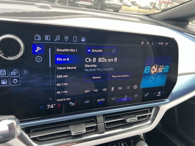 Certified 2025 Chevrolet Equinox EV LT image 14