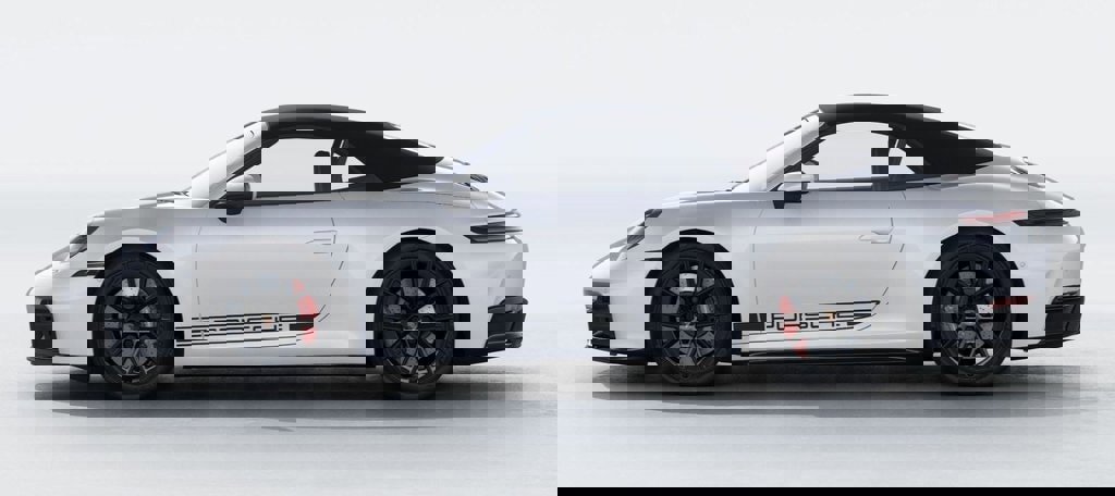 New 2026 Porsche 911 Carrera 4S image 3