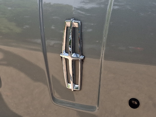 Used 2009 Lincoln MKZ FWD image 29