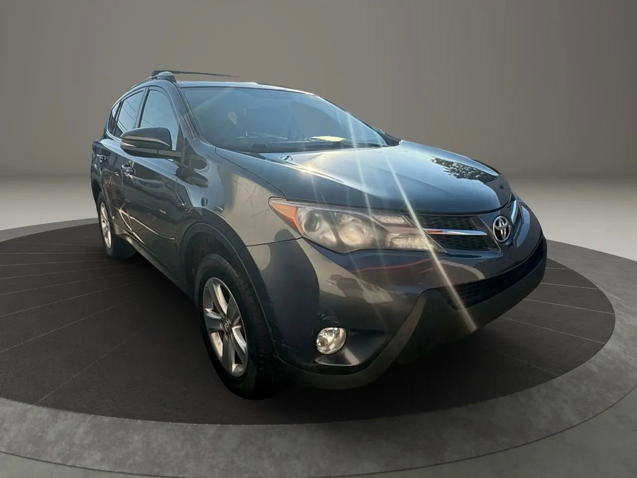 Used 2013 Toyota RAV4 XLE image 4