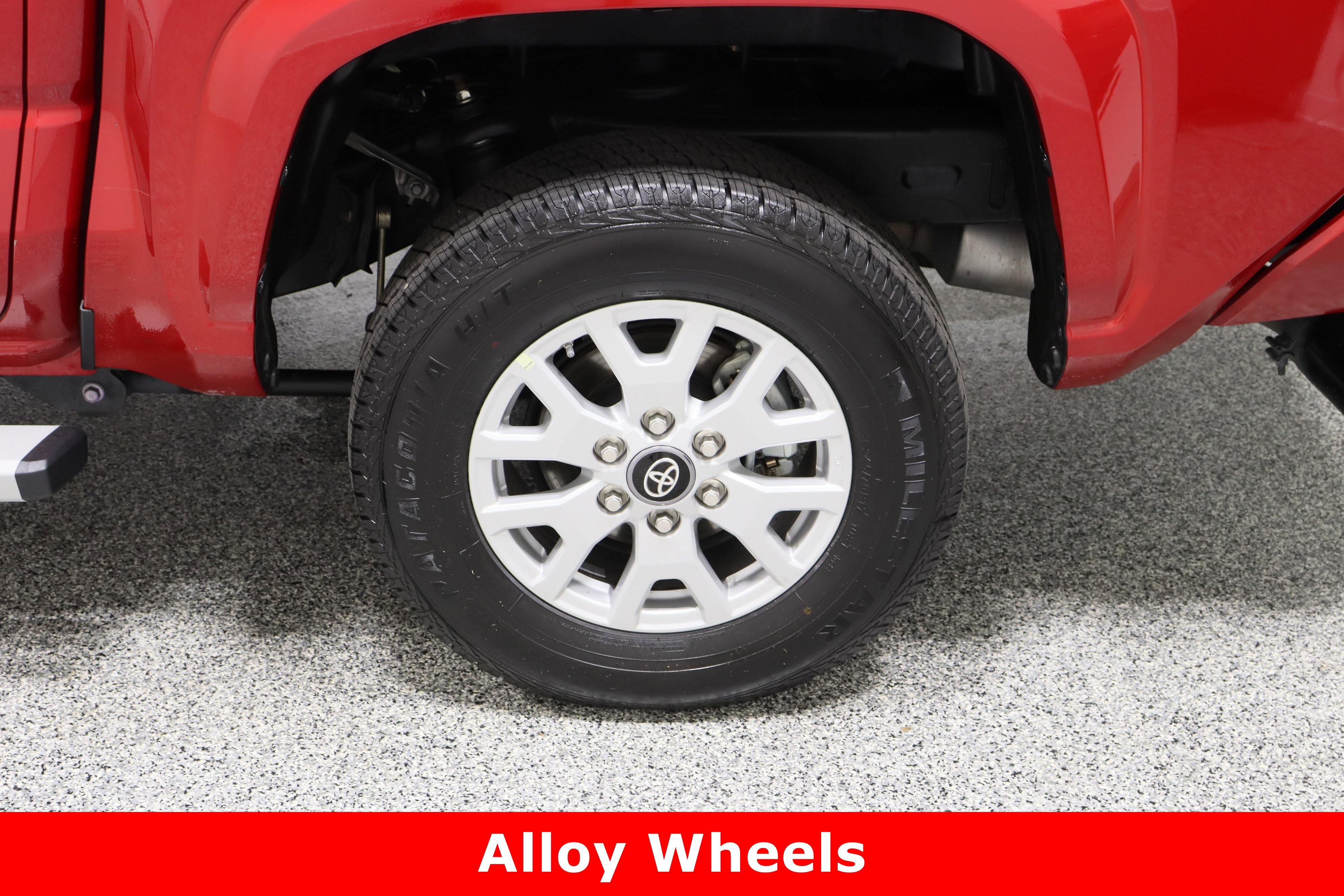 Used 2025 Toyota Tacoma SR5 image 10