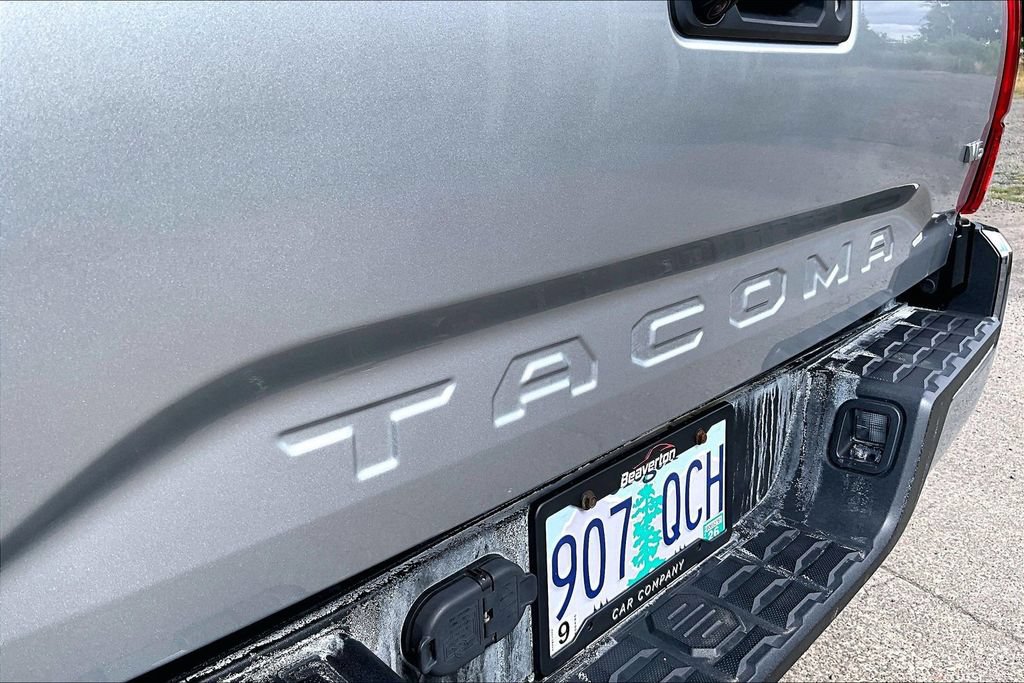 Used 2023 Toyota Tacoma SR5 RWD image 33