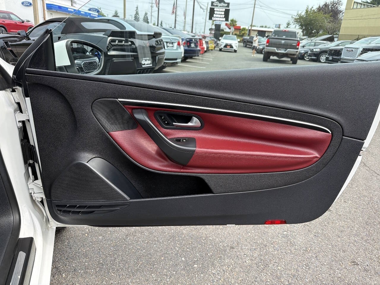 Used 2013 Volkswagen Eos Lux FWD image 17