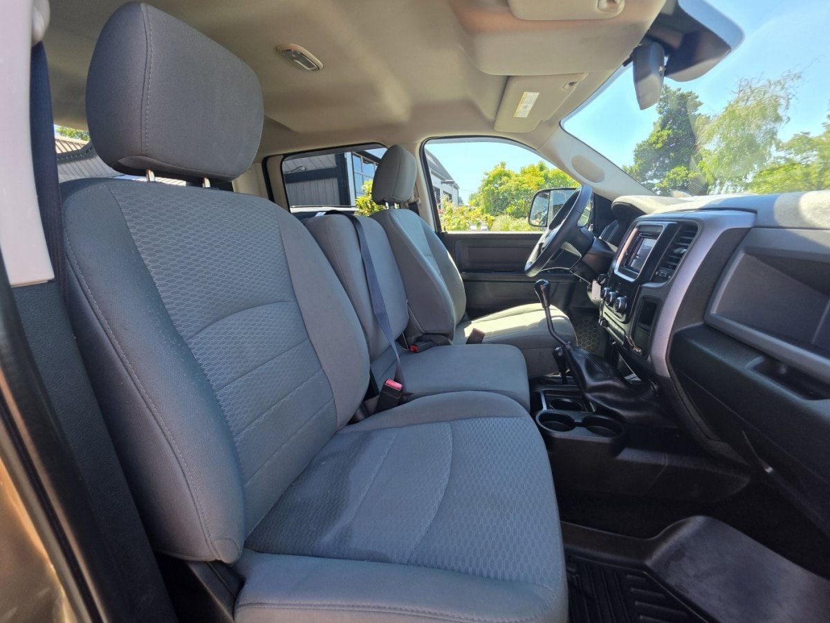 Used 2014 RAM 2500 Tradesman w/ Chrome Appearance Group AWD/4WD image 12