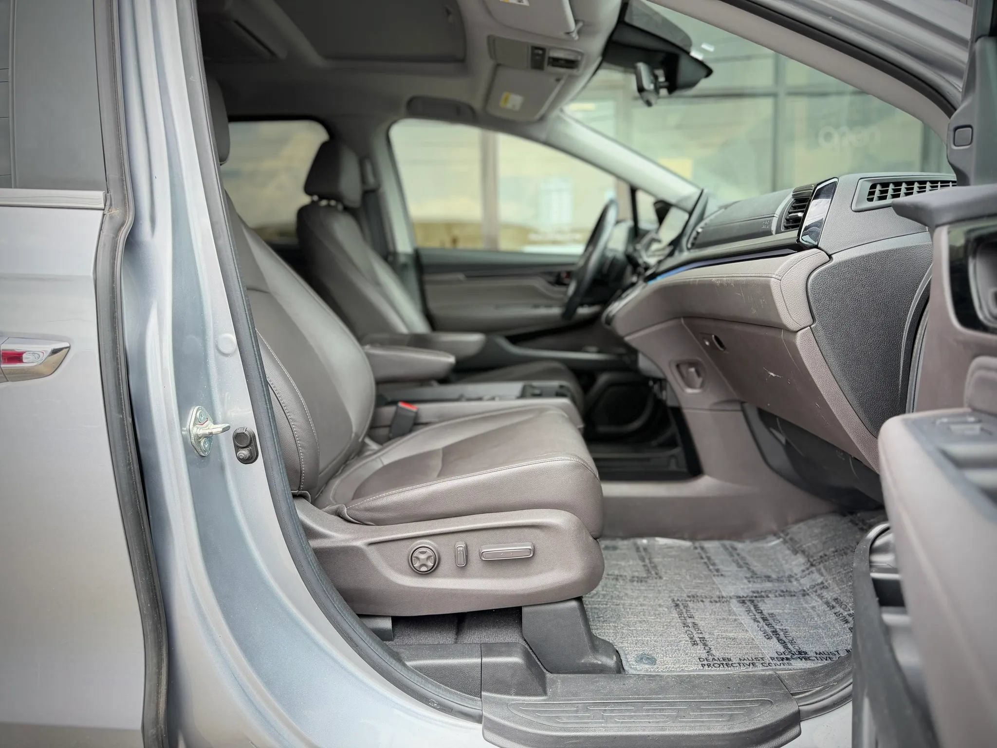 Used 2021 Honda Odyssey Touring image 24