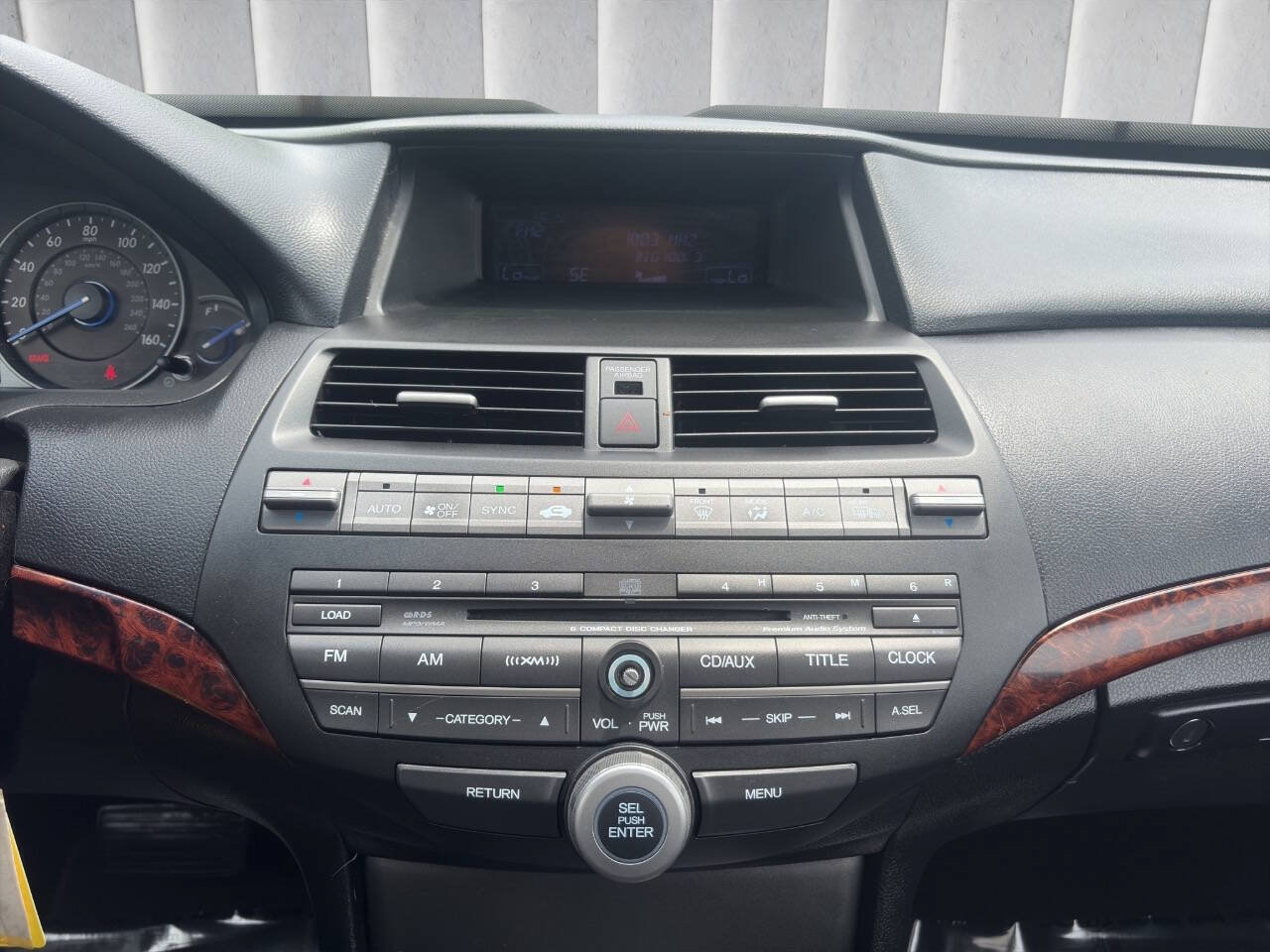 Used 2012 Honda Crosstour EX-L image 23