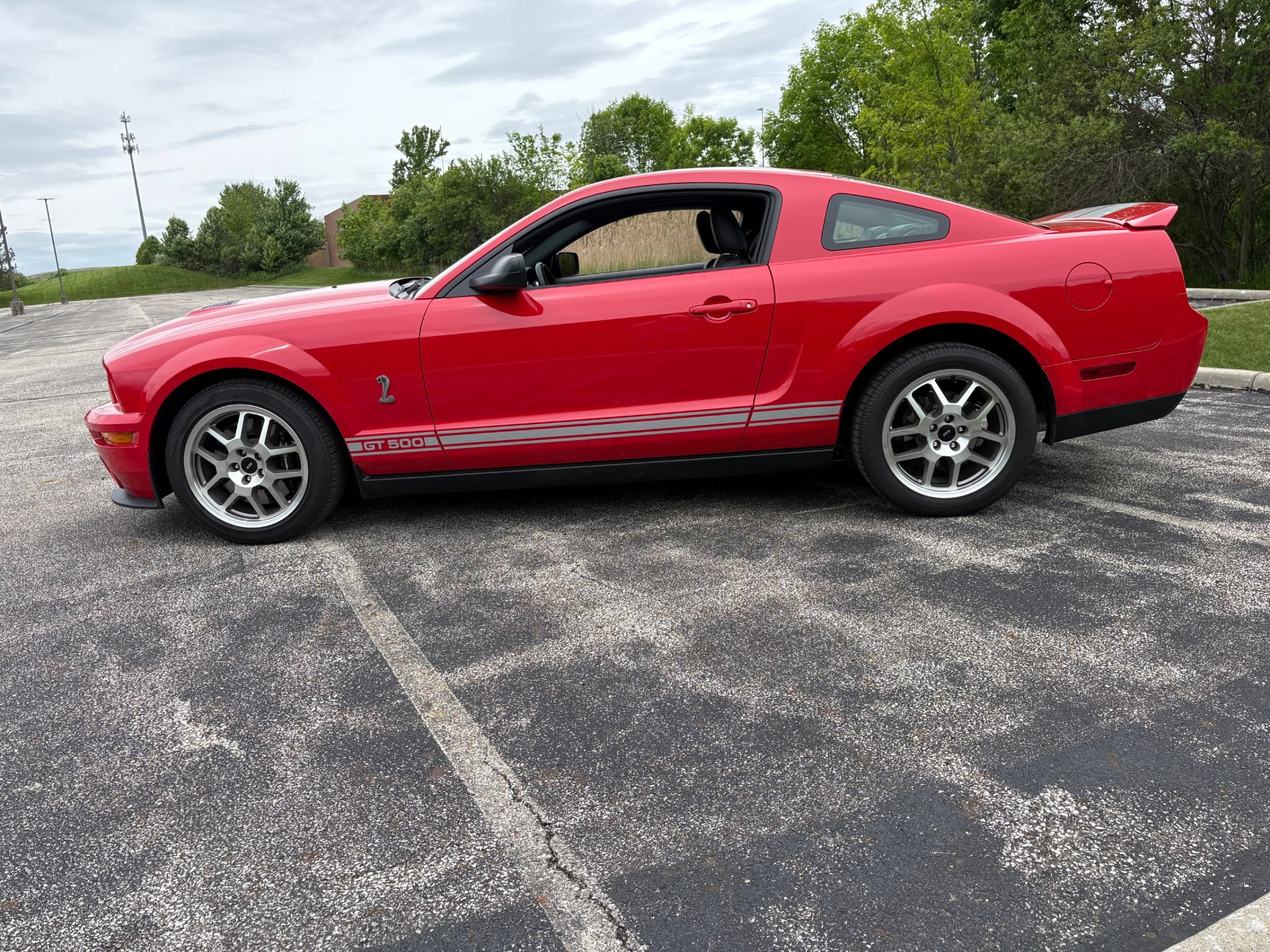 Used 2008 Ford Mustang Shelby GT500 RWD image 2