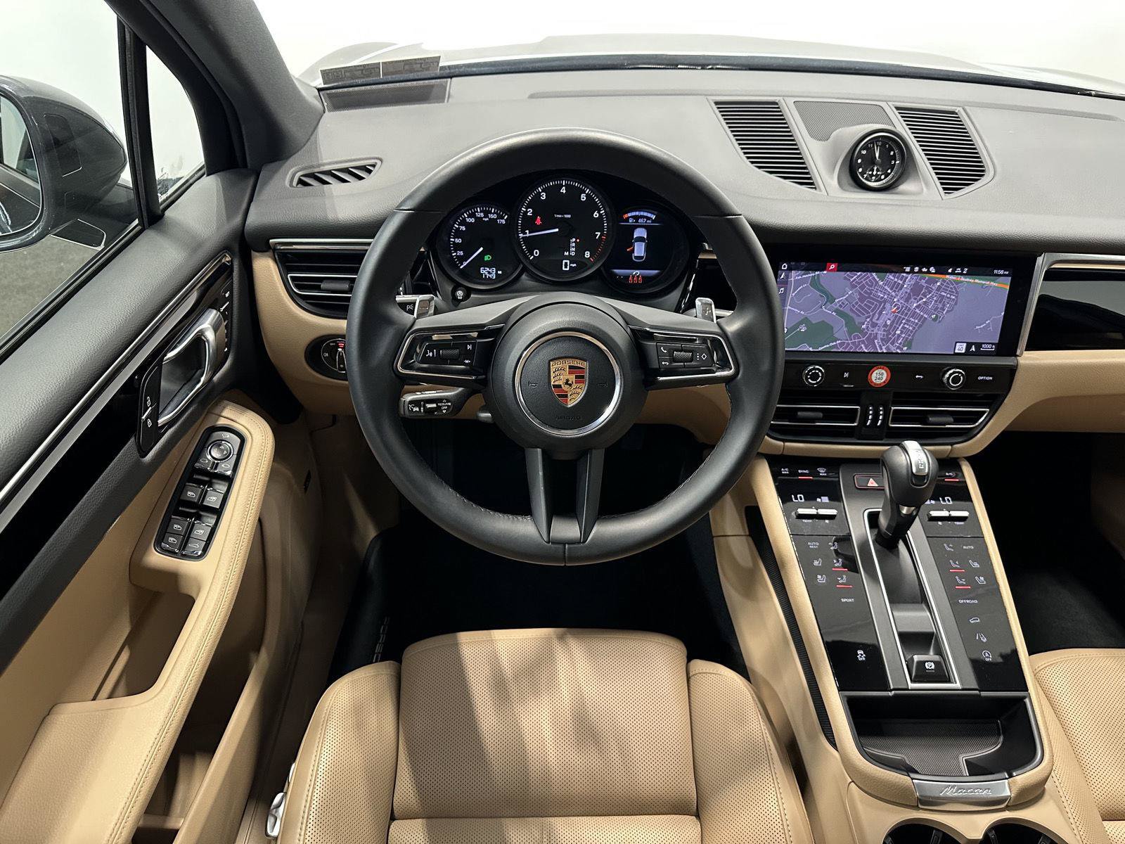 Used 2026 Porsche Macan AWD/4WD image 26