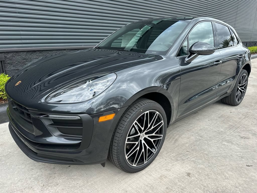 Used 2026 Porsche Macan Turbo AWD/4WD image 7
