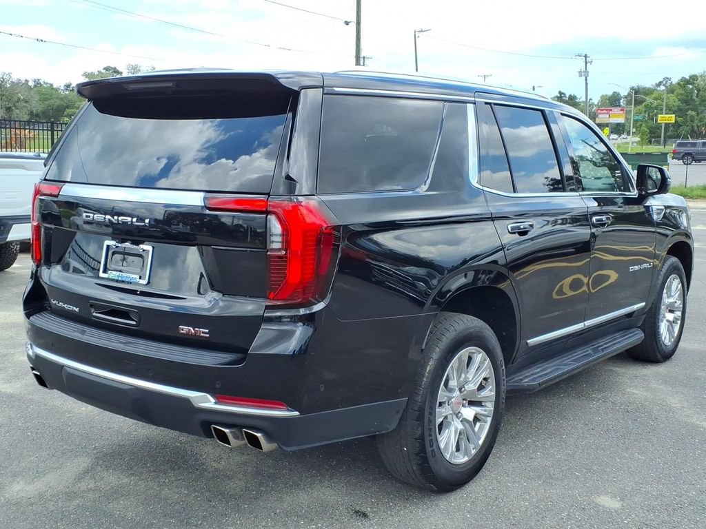 Used 2025 GMC Yukon Denali RWD image 7
