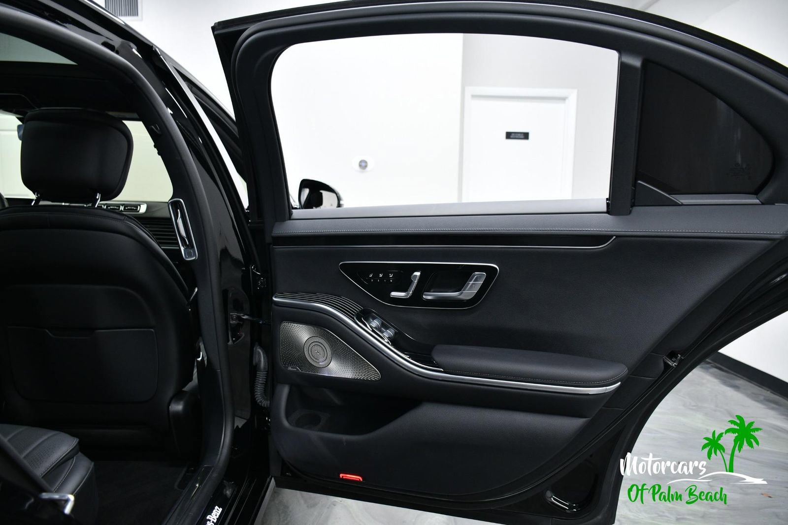 Used 2023 Mercedes-Benz S 500 4MATIC image 44