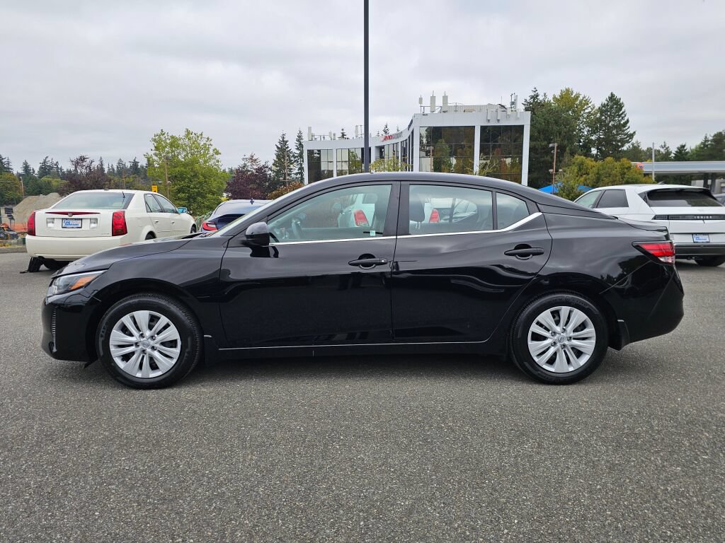 Used 2025 Nissan Sentra S FWD image 8
