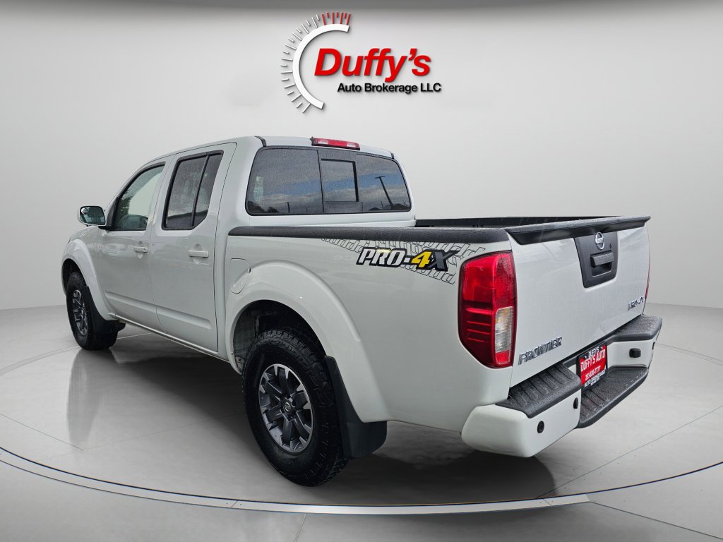 Used 2015 Nissan Frontier PRO-4X image 16