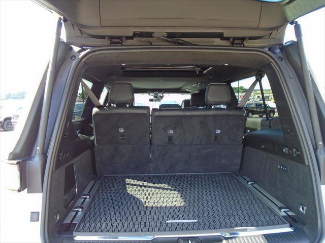 Certified 2025 Jeep Grand Wagoneer L Series II Obsidian w/ Quick Order Packagew 28T AWD/4WD image 22