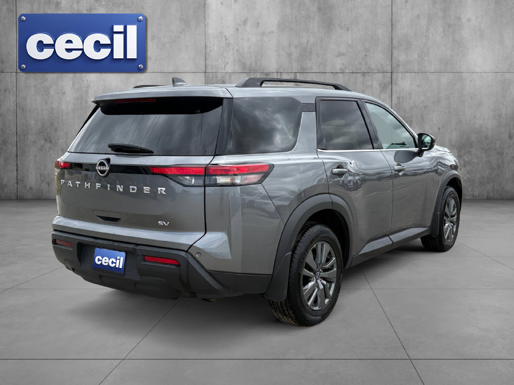 Used 2024 Nissan Pathfinder SV FWD image 5