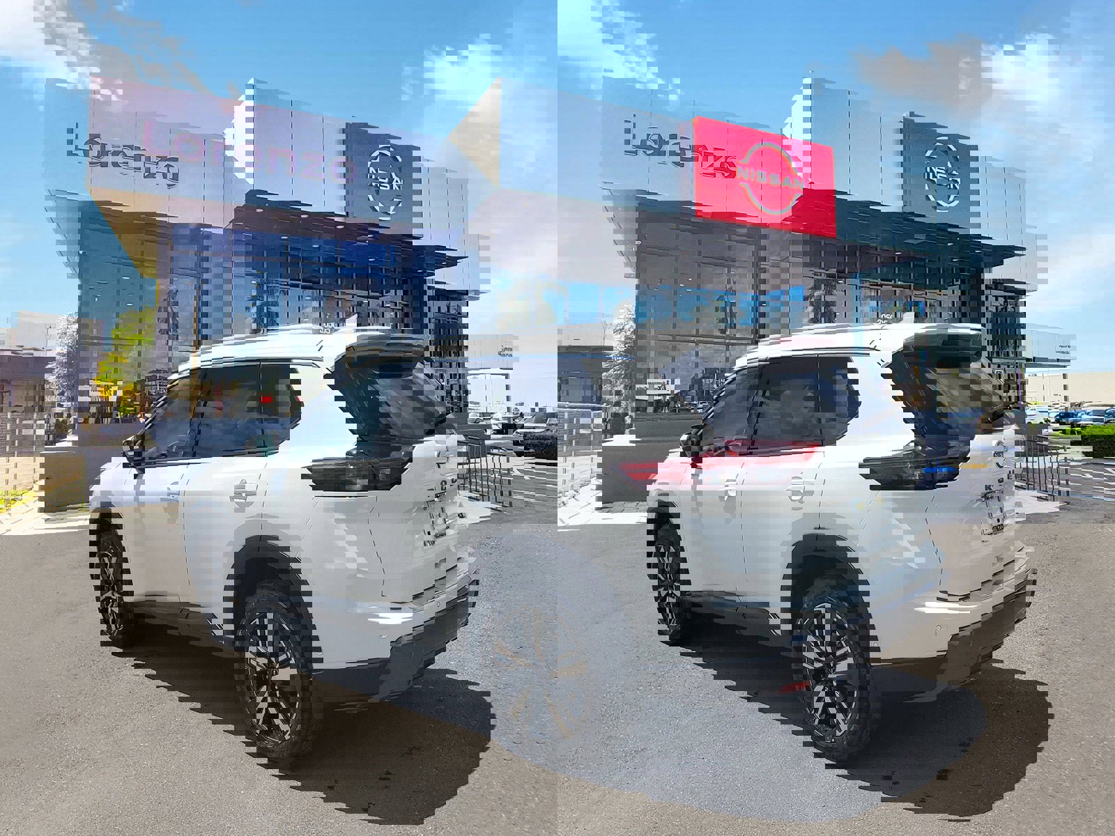 New 2025 Nissan Rogue SL w/ SL Premium Package image 6