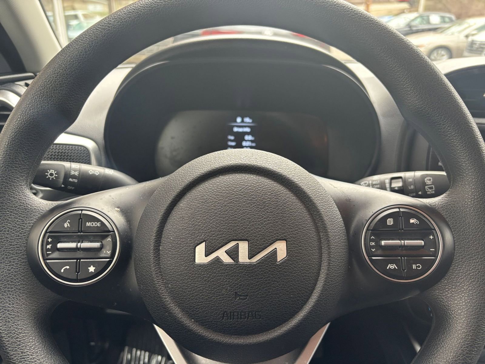 Used 2025 Kia Soul LX w/ LX Technology Package image 25