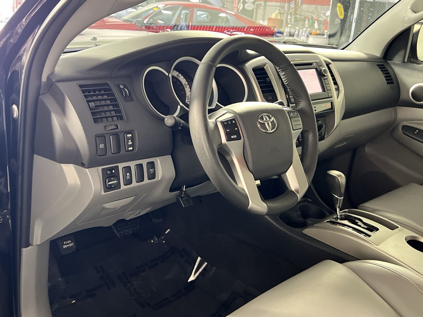 Used 2013 Toyota Tacoma 4x4 Double Cab w/ TRD Sport Pkg image 15