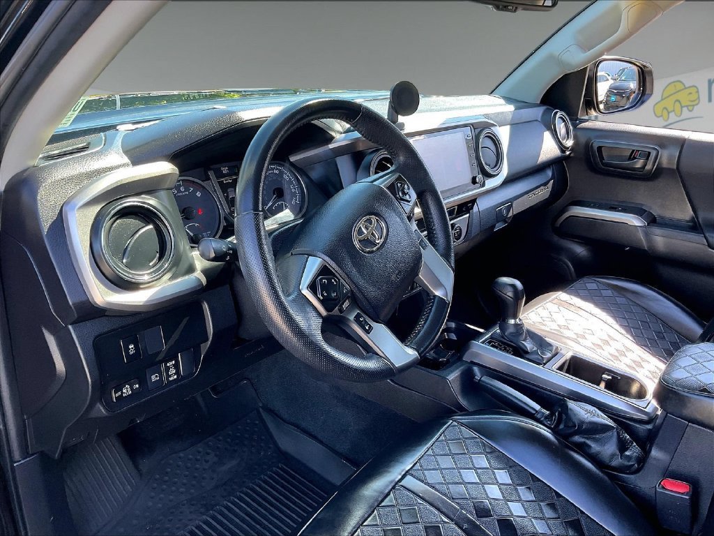 Used 2023 Toyota Tacoma 4x4 Double Cab w/ Trail Edition image 8