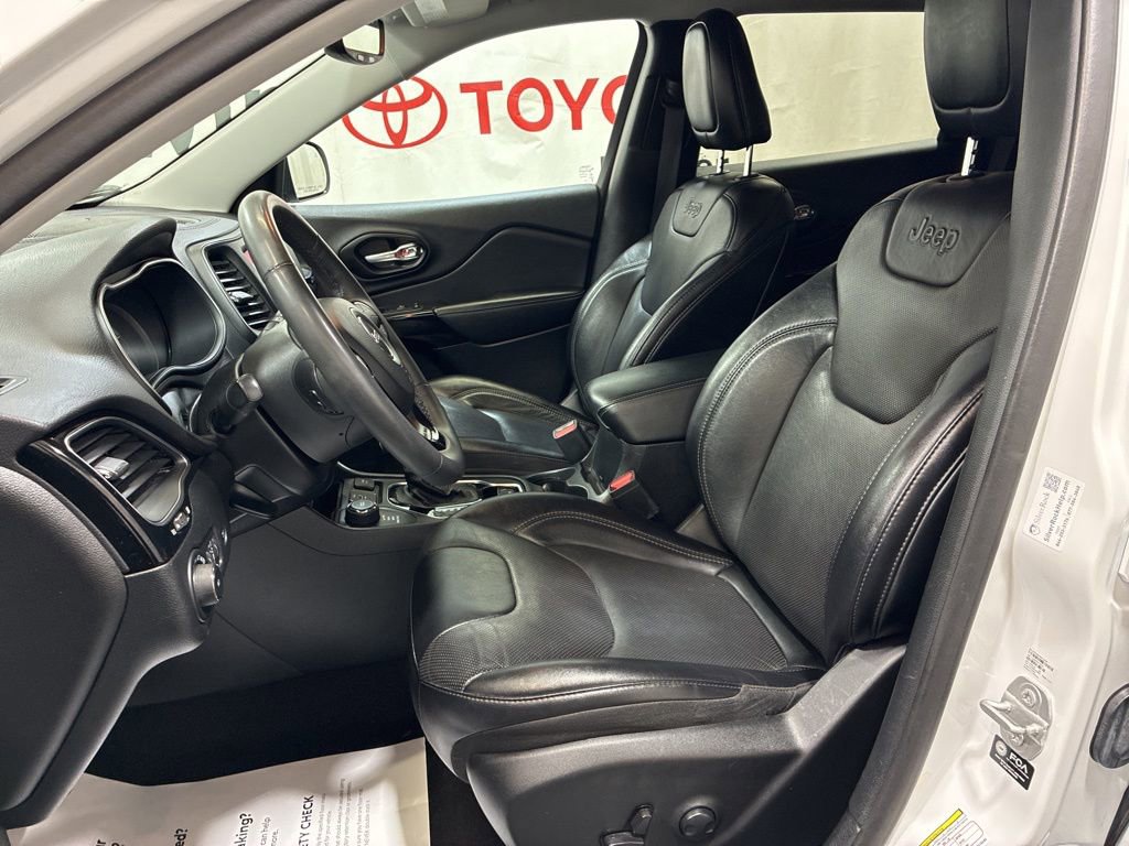 Used 2023 Jeep Cherokee Altitude Lux AWD/4WD image 24