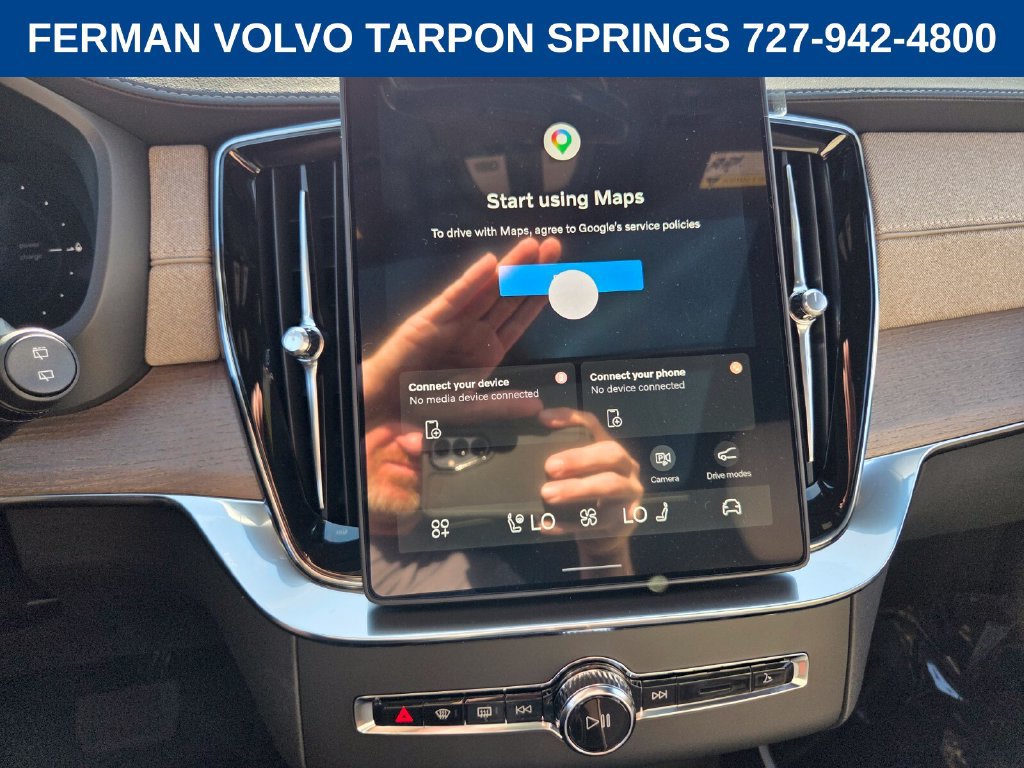 New 2027 Volvo XC90 T8 Plus AWD/4WD image 24
