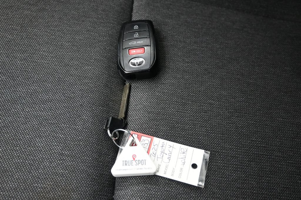 Used 2025 Toyota Camry LE FWD image 10