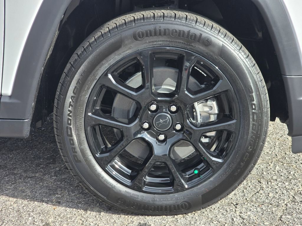 New 2026 Jeep Compass Latitude AWD/4WD image 13