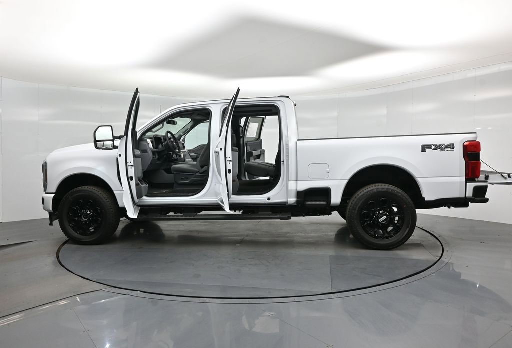 New 2026 Ford F250 XLT w/ XLT Premium Package image 34