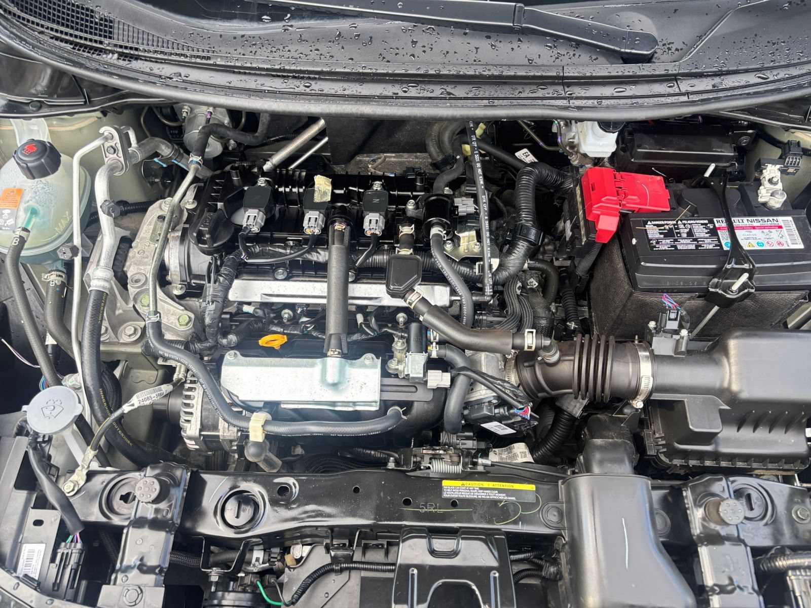 Used 2025 Nissan Versa SV FWD image 31