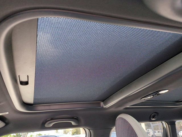 Used 2026 MINI Cooper 4-Door Hardtop image 18