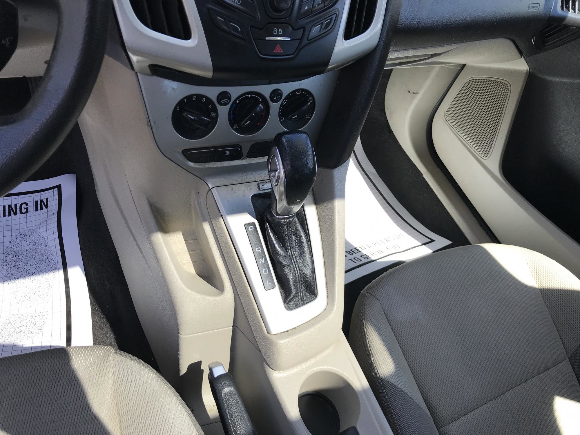 Used 2013 Ford Focus SE w/ Interior Protection Pkg FWD image 14