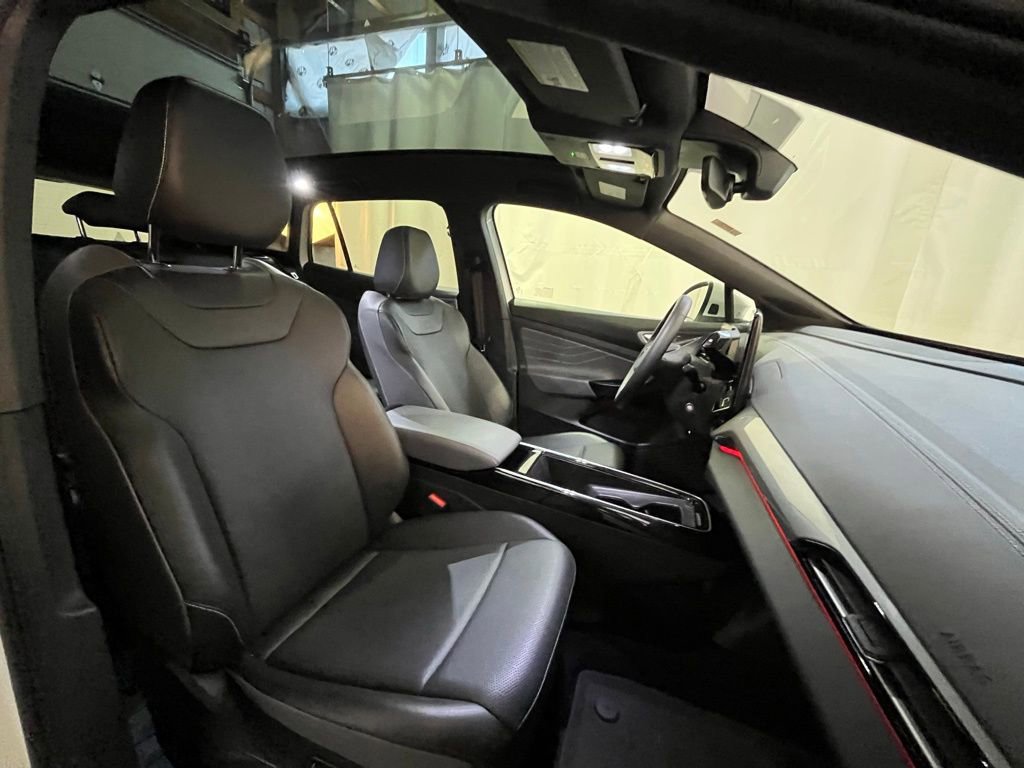 Used 2023 Volkswagen ID.4 Pro S image 12