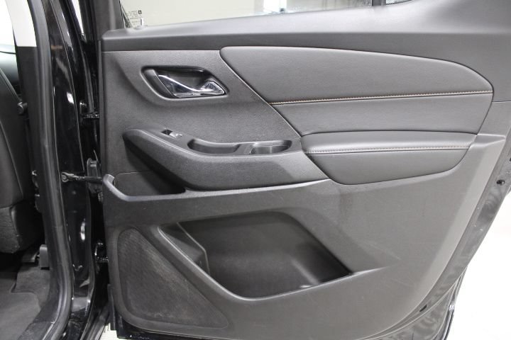 Used 2020 Chevrolet Traverse LT w/ LT Premium Package AWD/4WD image 28