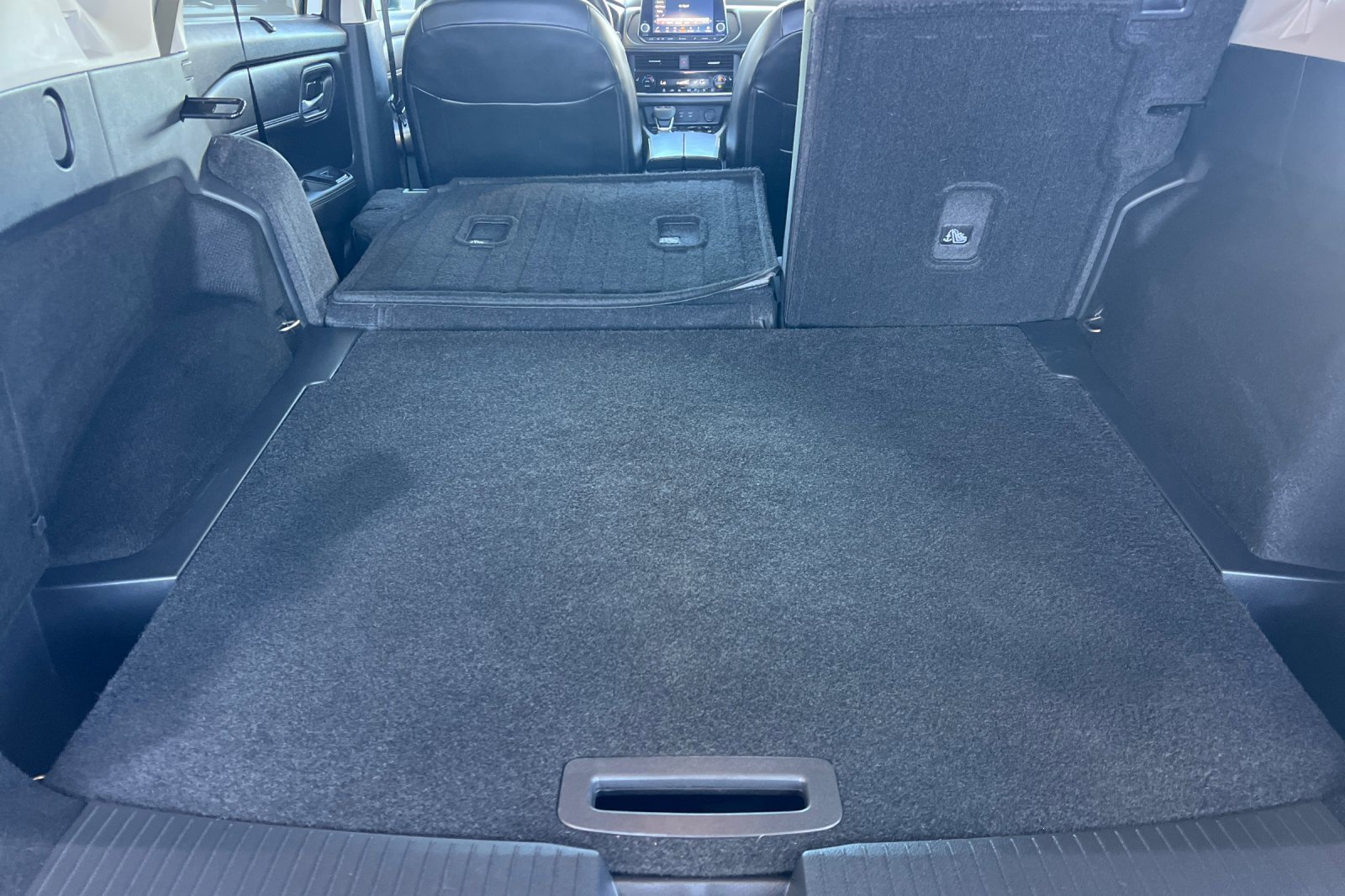 Used 2024 Nissan Rogue SV w/ SV Premium Package image 12