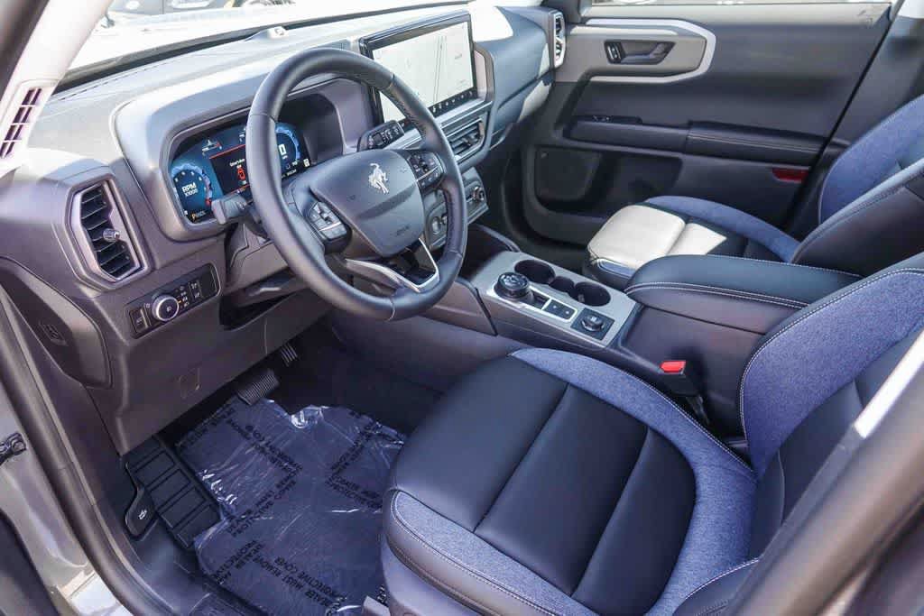Used 2025 Ford Bronco Sport Outer Banks w/ Outer Banks Tech Package+ AWD/4WD image 17