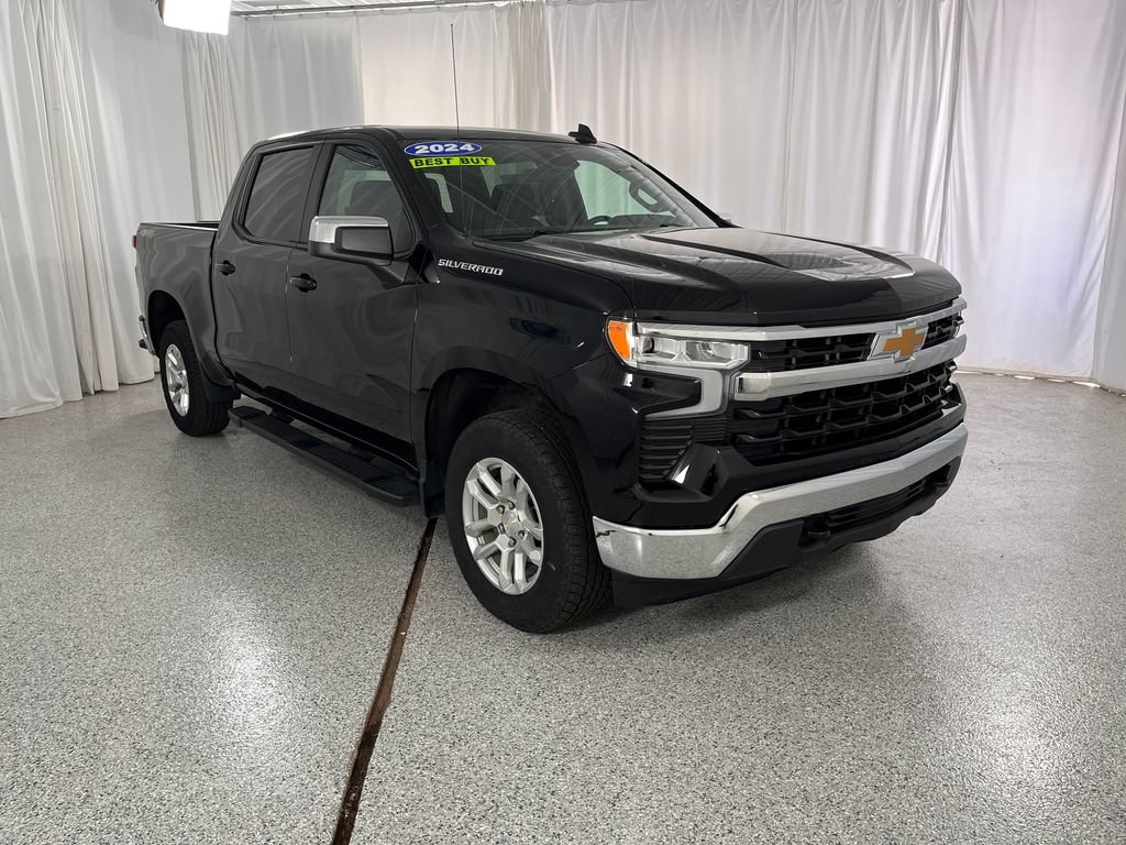Used 2024 Chevrolet Silverado 1500 LT w/ Protection Package AWD/4WD image 11