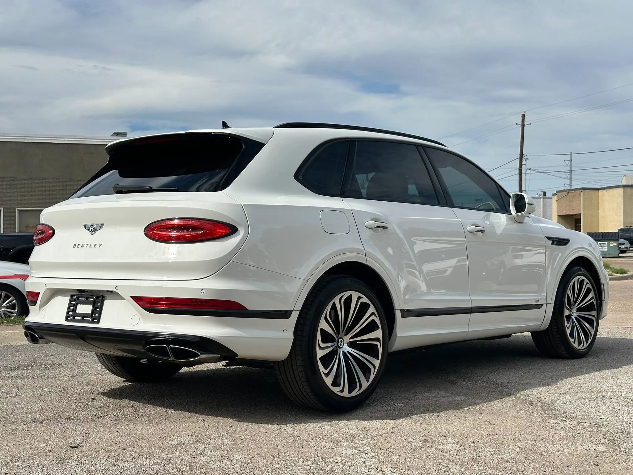 Used 2021 Bentley Bentayga AWD/4WD image 10