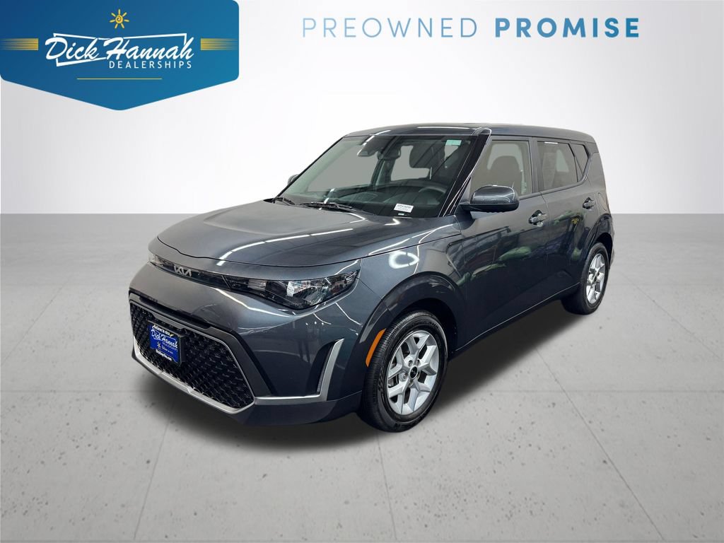 Used 2023 Kia Soul S FWD image 1