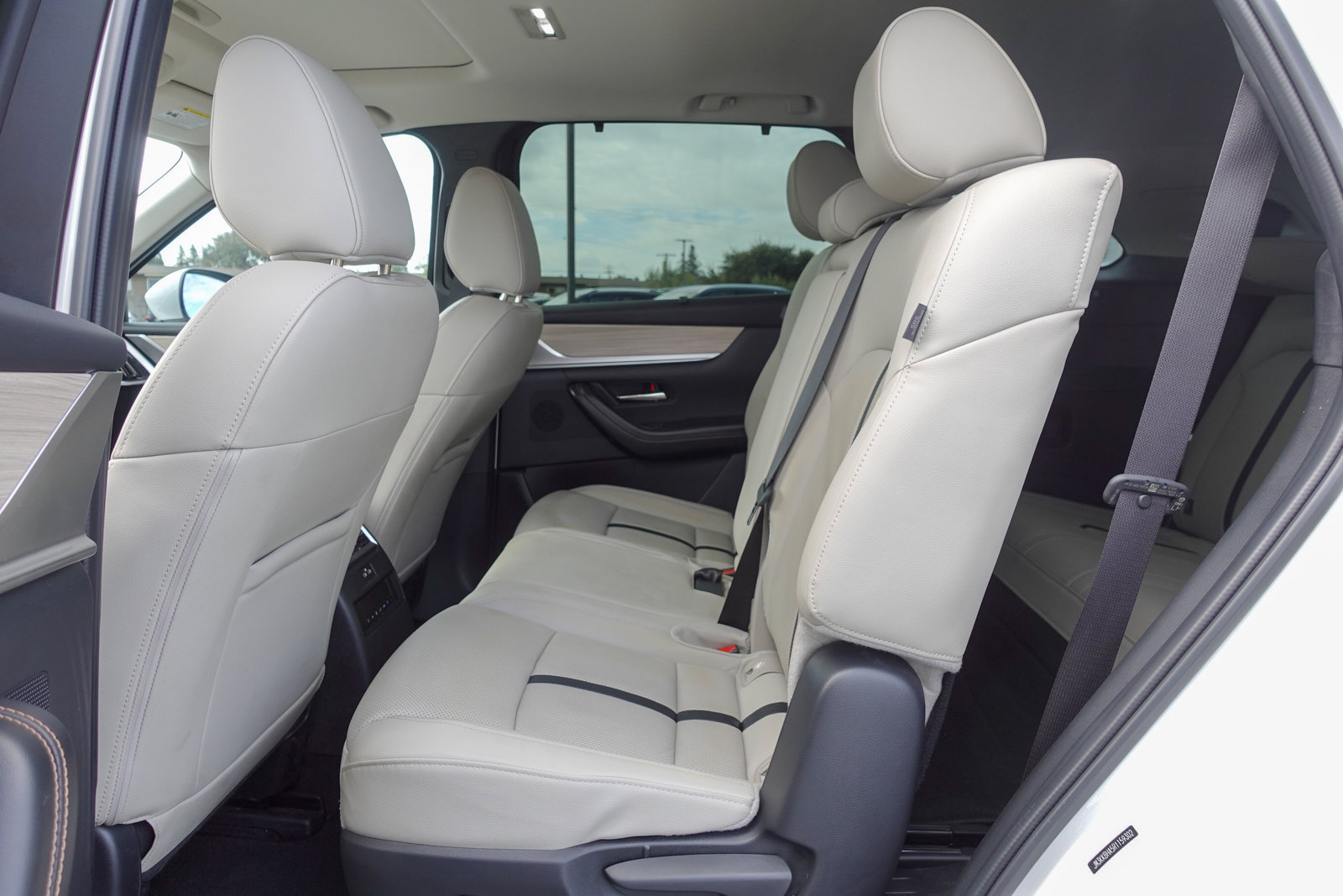 Certified 2024 MAZDA CX-90 Plug-In Hybrid w/ Preferred AWD/4WD image 15