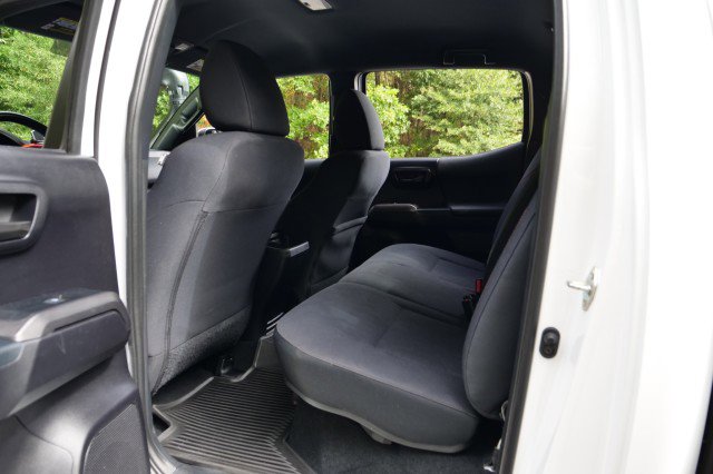 Used 2020 Toyota Tacoma TRD Sport image 30